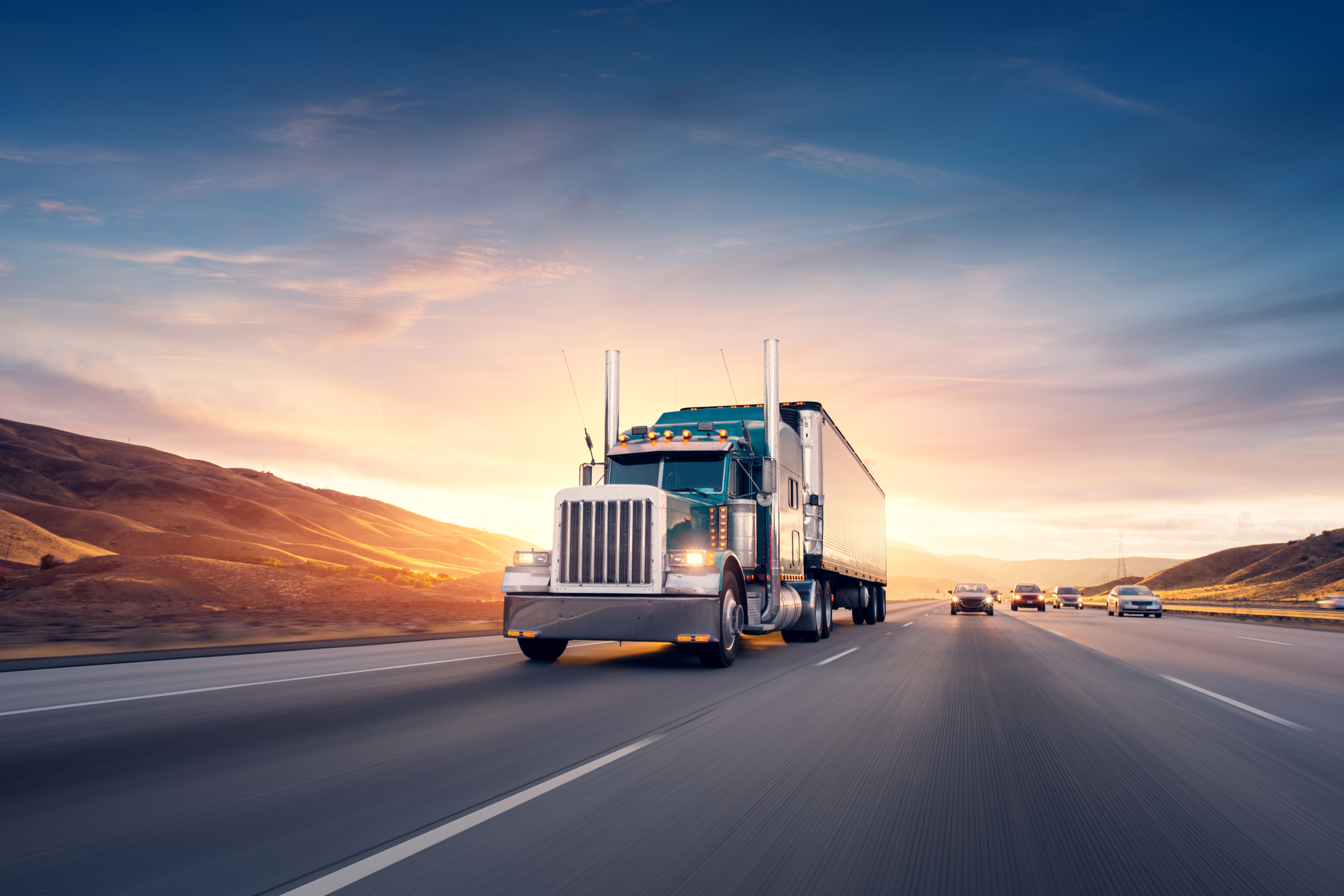 •	Assistance dla samochodów ciężarowych, przyczep i naczep